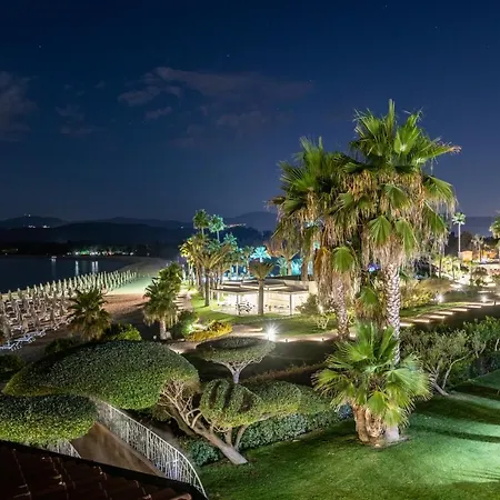Club Saraceno - Bovis 호텔 4*