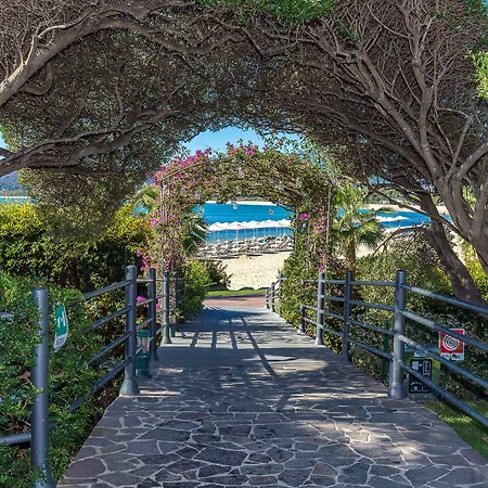 Club Saraceno - Bovis 4*