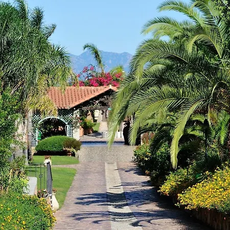 Club Saraceno - Bovis 4*